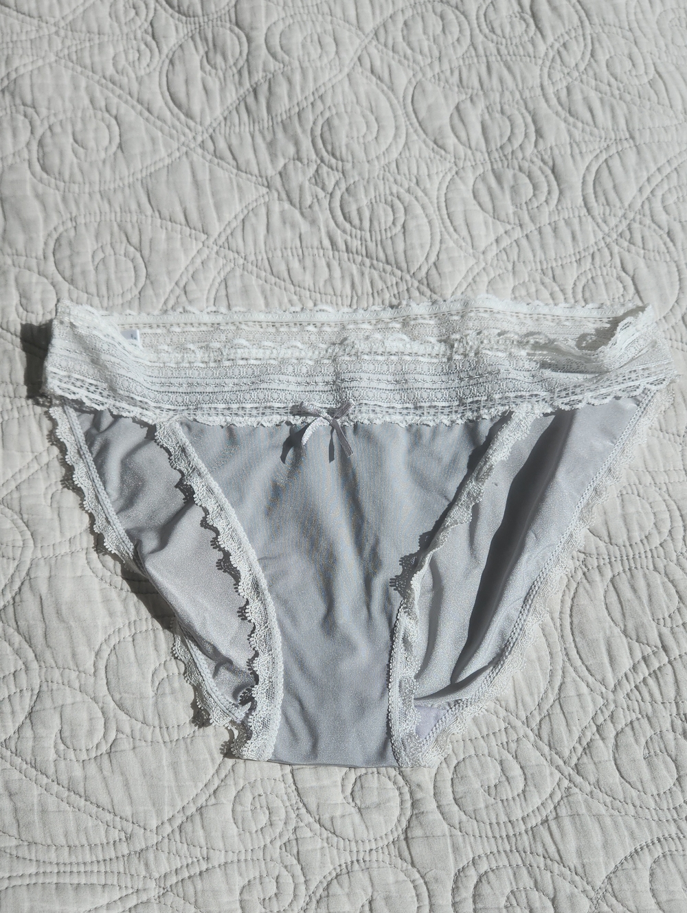 Laura Ashley White Lace Trim Bikini Panty M